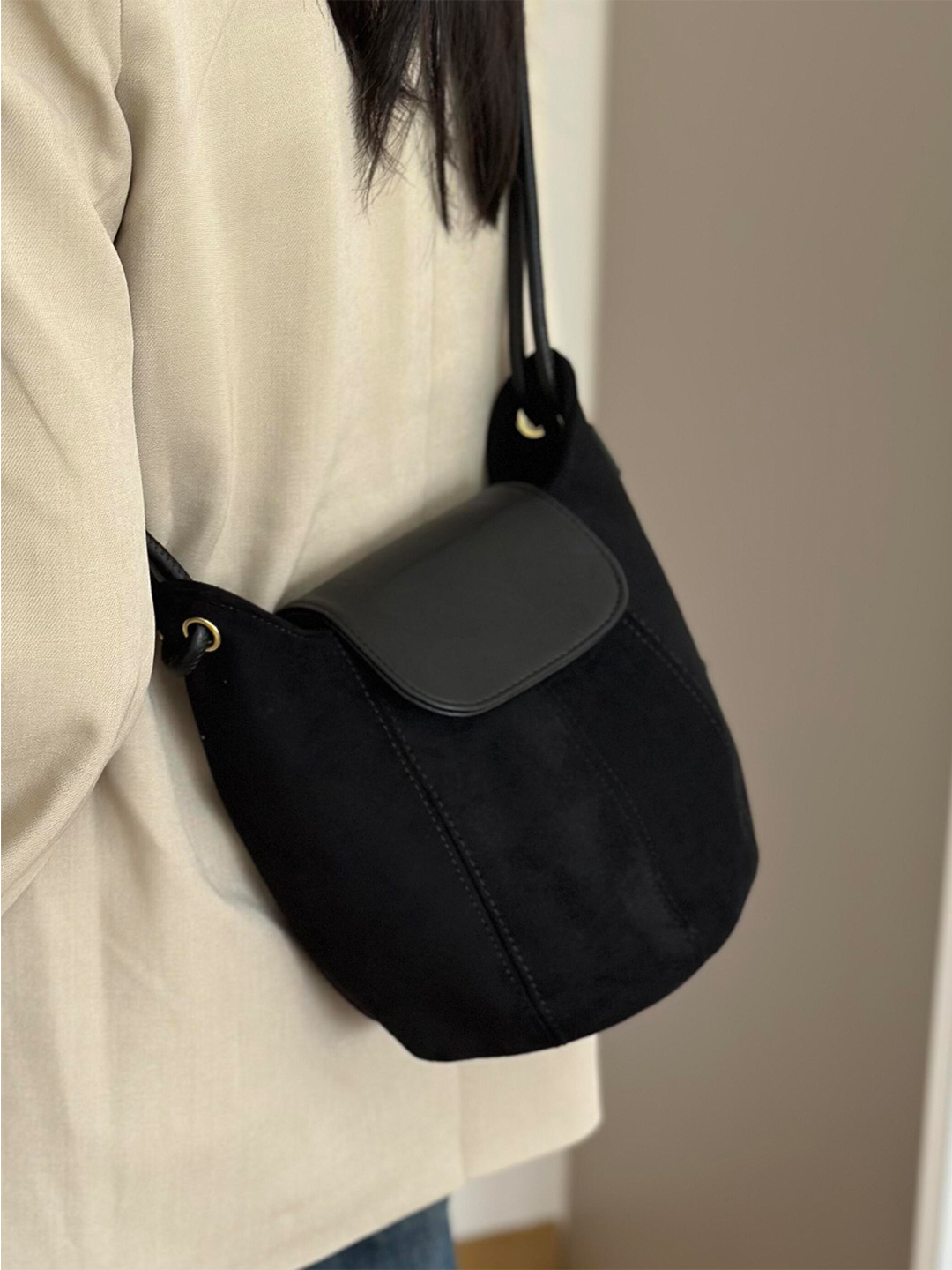 Bla Suede Pumpkin aped Women's – Luxury Bags For Young Women Bewertung und Preis