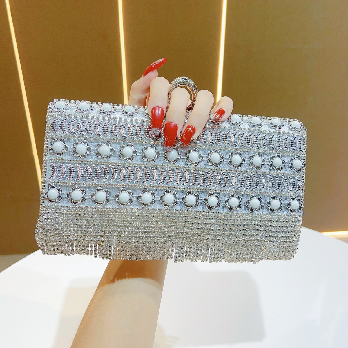 Luxury Rhinestone Tassel Gold  – Luxury Bags Europe Bewertung und Preis