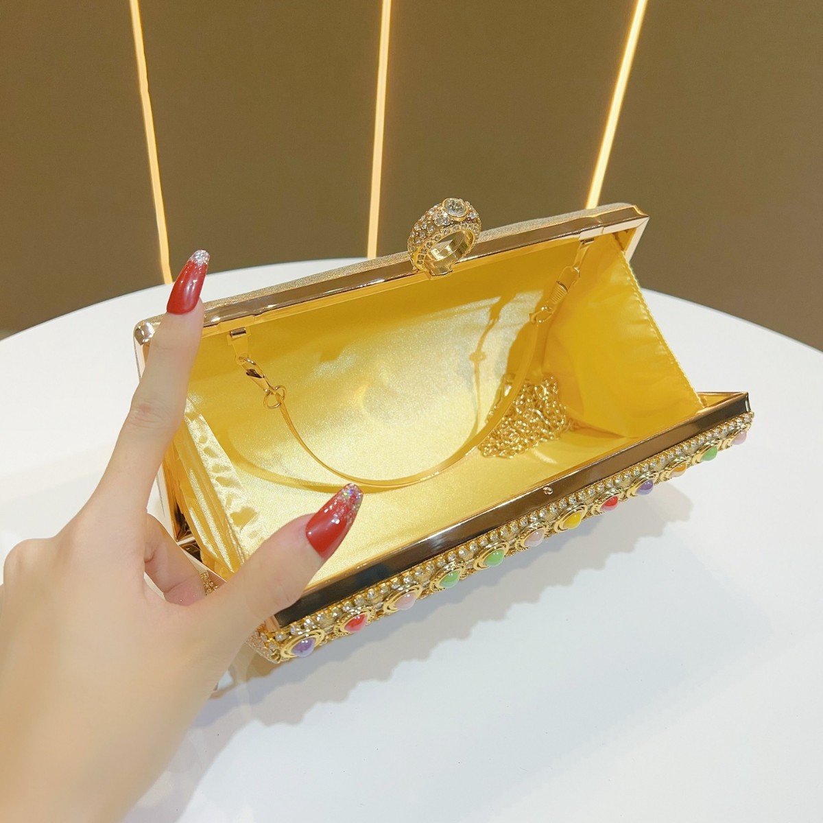 Luxury Rhinestone Tassel Gold  – Luxury Bags Europe Bewertung und Preis