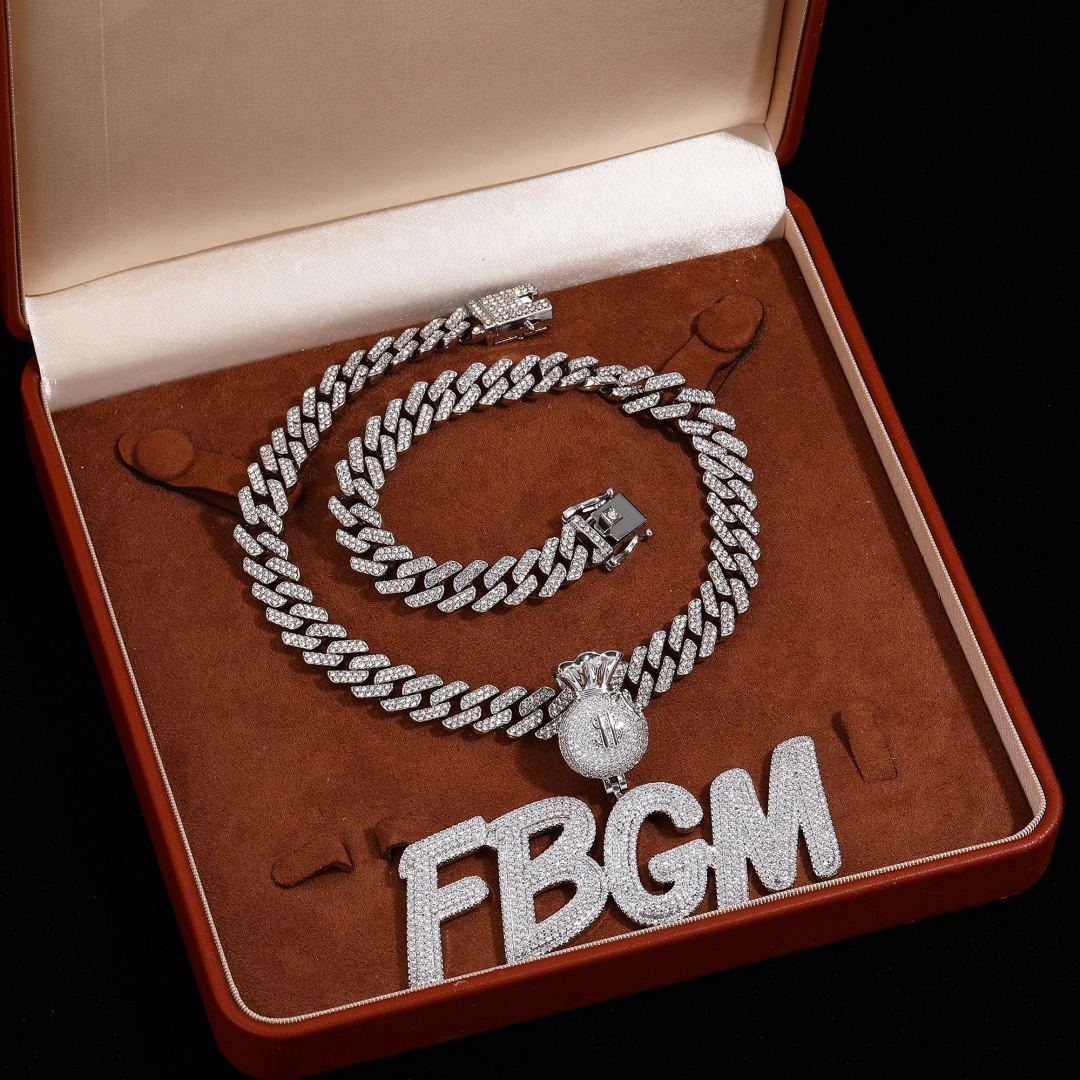 Customized Name Pendant Bling  – Luxury Bags Cz Bewertung und Preis