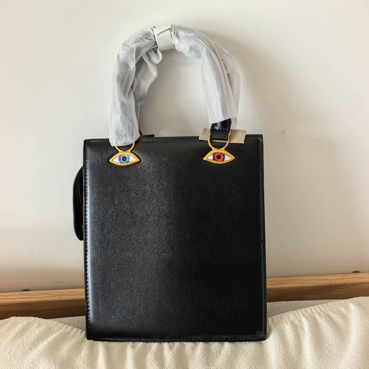 Luxury Designer Human Face Pat – Luxury Bags To Sell Bewertung und Preis