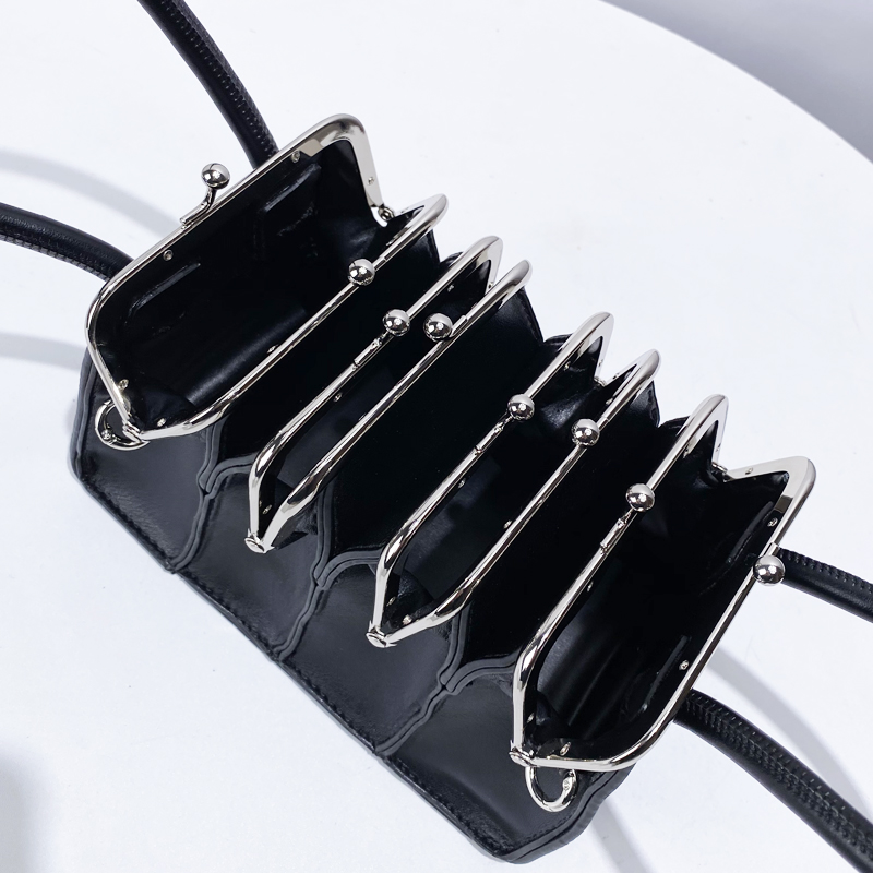 England Style Clip Accordion B – Luxury Bags England Bewertung und Preis